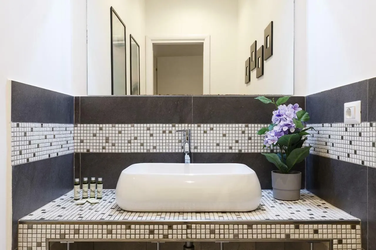 Aeterna Rooms Collection Guesthouse Rome 2*,  Italy